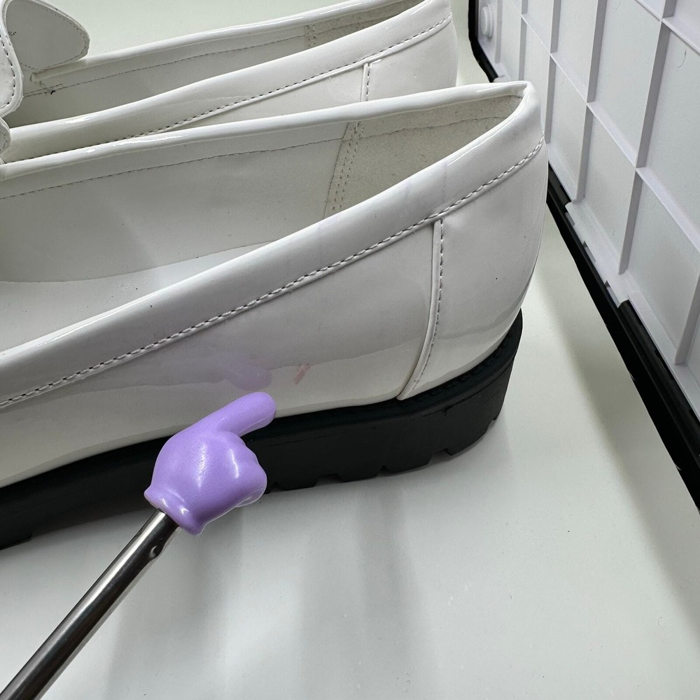 Bandolino Tassel Lug Sole Loafers 9M White Patent Leather Preppy Academia - Picture 4 of 9